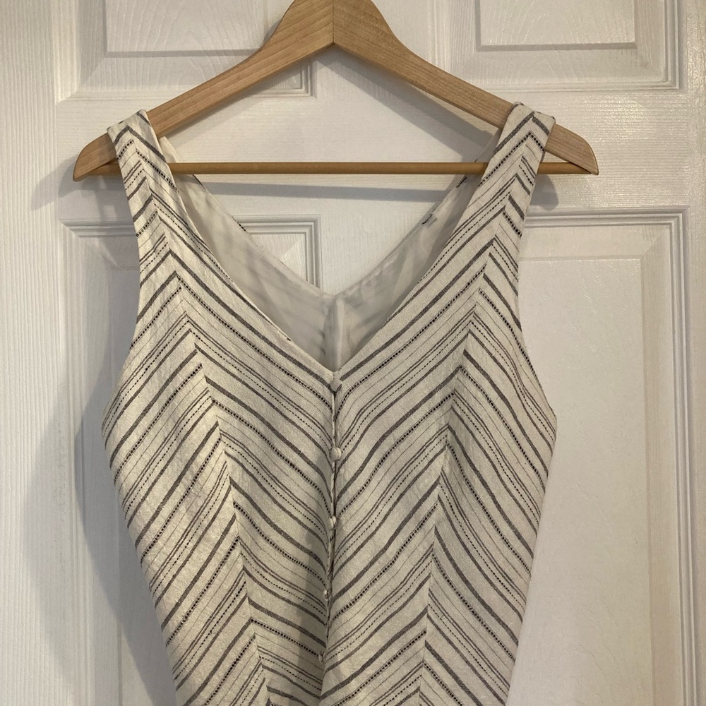 Linen blend Striped Sleeveless V-Neck Top
